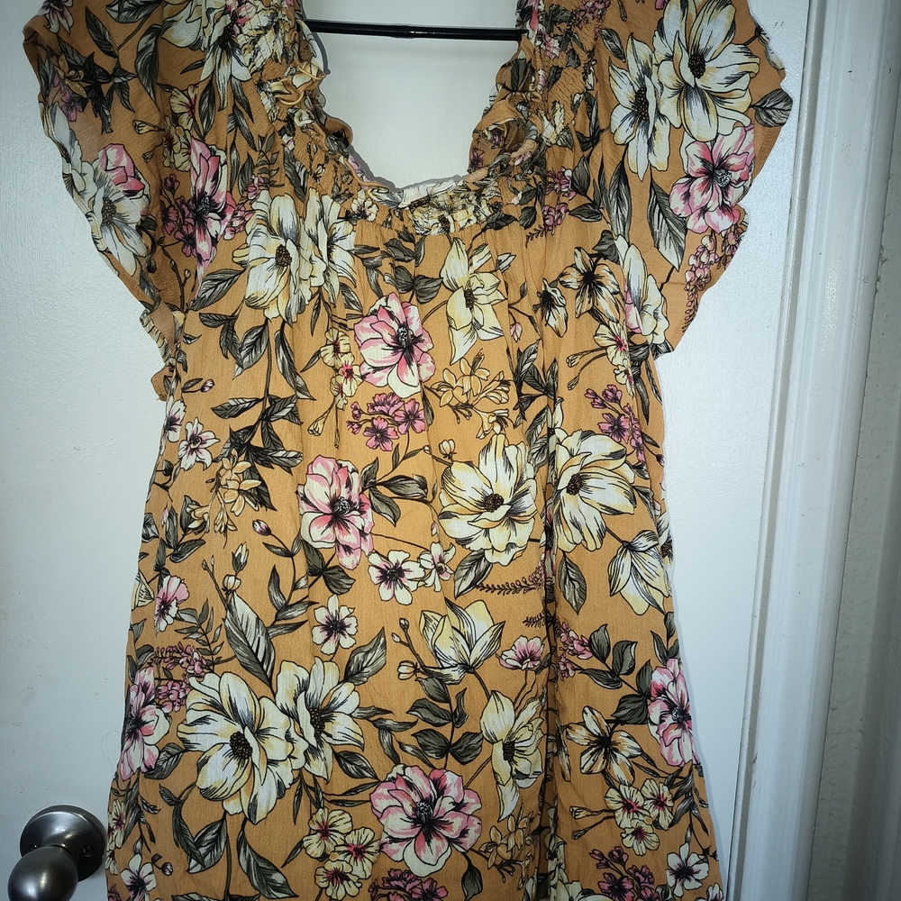 Torrid Size 1 Mustard Floral Blouse with Ruffle Sleeves